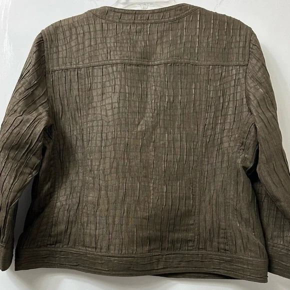 Ruby Red jacket - Picture 2 of 2